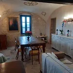 Bed & Breakfast La Casa Dalle Finestre Blu 3*