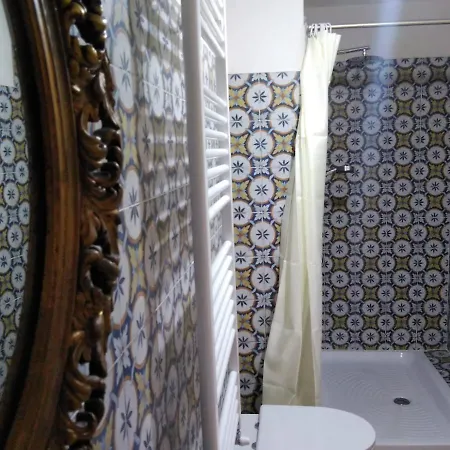 Bed & Breakfast La Casa Dalle Finestre Blu *