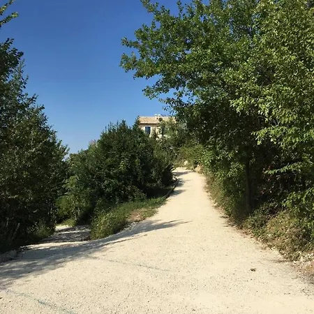 La Casa Dalle Finestre Blu Bed & Breakfast *
