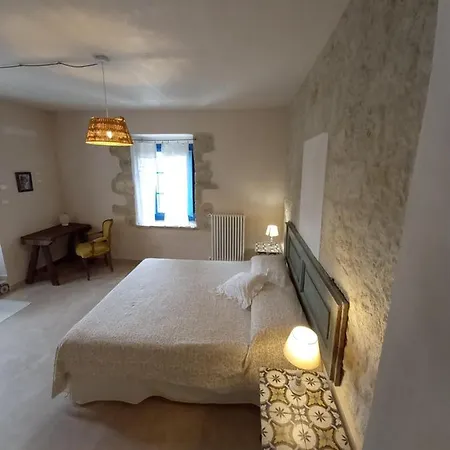 La Casa Dalle Finestre Blu B&B 아바테지오