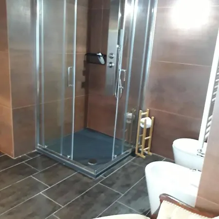 La Casa Dalle Finestre Blu