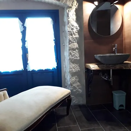 La Casa Dalle Finestre Blu Bed and Breakfast