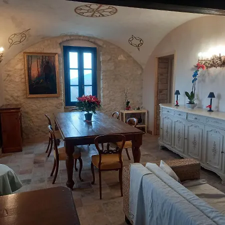 B&B La Casa Dalle Finestre Blu 3*