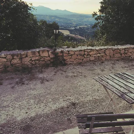 La Casa Dalle Finestre Blu