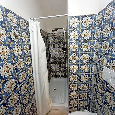 Bed & Breakfast La Casa Dalle Finestre Blu Abbateggio