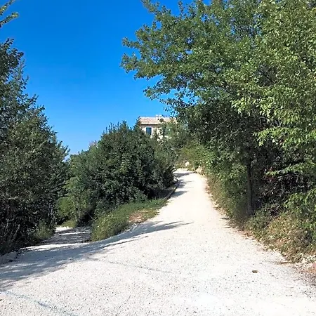 La Casa Dalle Finestre Blu Bed & Breakfast Abbateggio