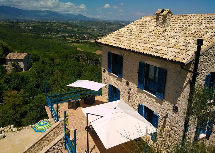 La Casa Dalle Finestre Blu Abbateggio