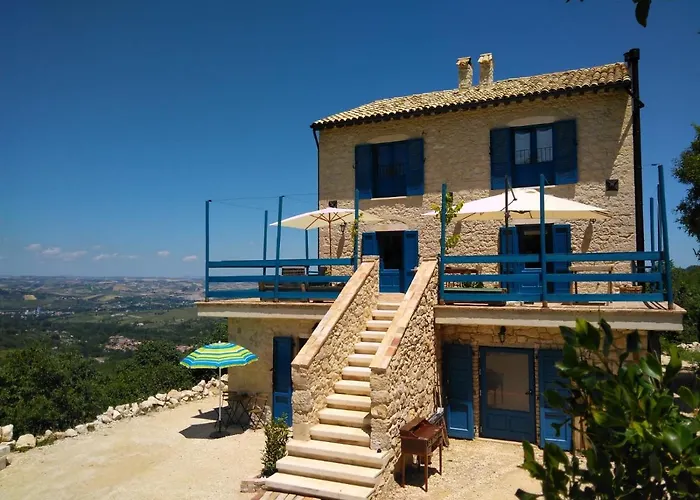 Bed & Breakfast La Casa Dalle Finestre Blu 3*