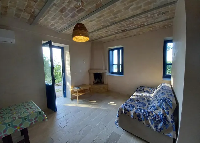 La Casa Dalle Finestre Blu Bed and Breakfast Abbateggio