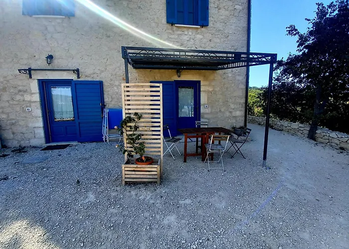 Bed and Breakfast La Casa Dalle Finestre Blu 3*